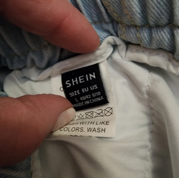 JEAN SHORTS sz large - Picture 4 of 5